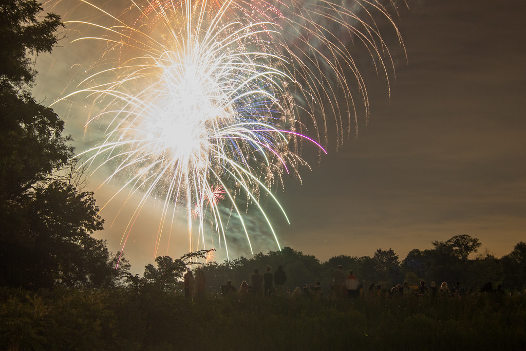 Delafield Fireworks July 4th Fireworks in Delafield, WI Avinash Bhat Flickr
