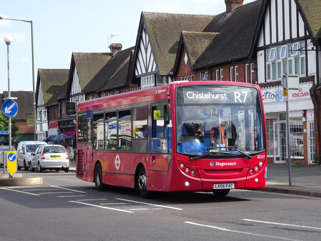 36307 LX56 EAC in Queensway, Petts Wood, on route R7, 17th… Flickr