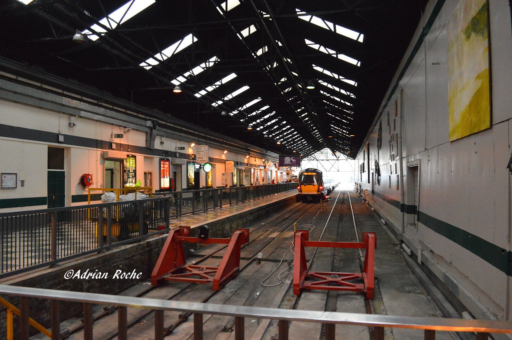 Galway Railway Station. Roche B10M VanHool Flickr