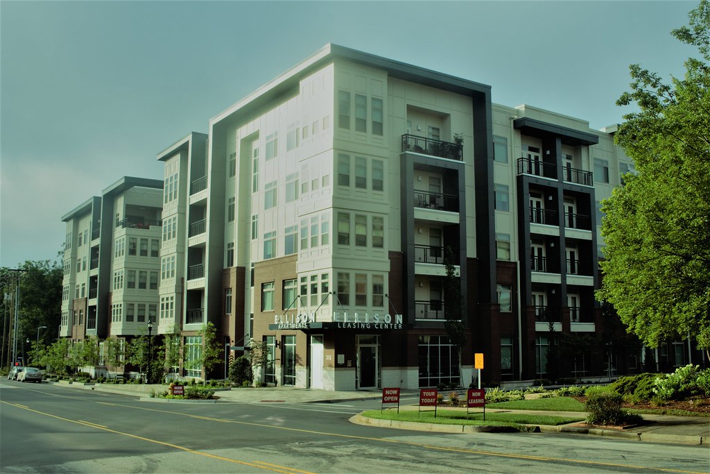 Greenville Ellison On Broad Apartments in Downtown Greenvi… Brandon