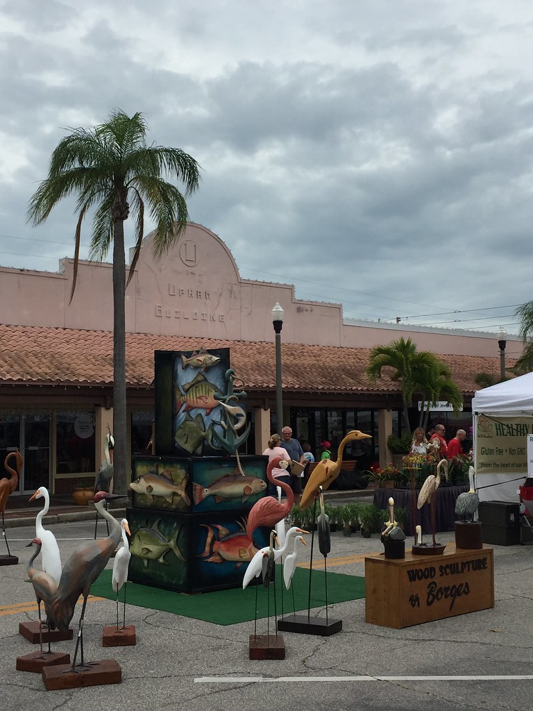 St Pete Beach art show II The artist makes great … Flickr