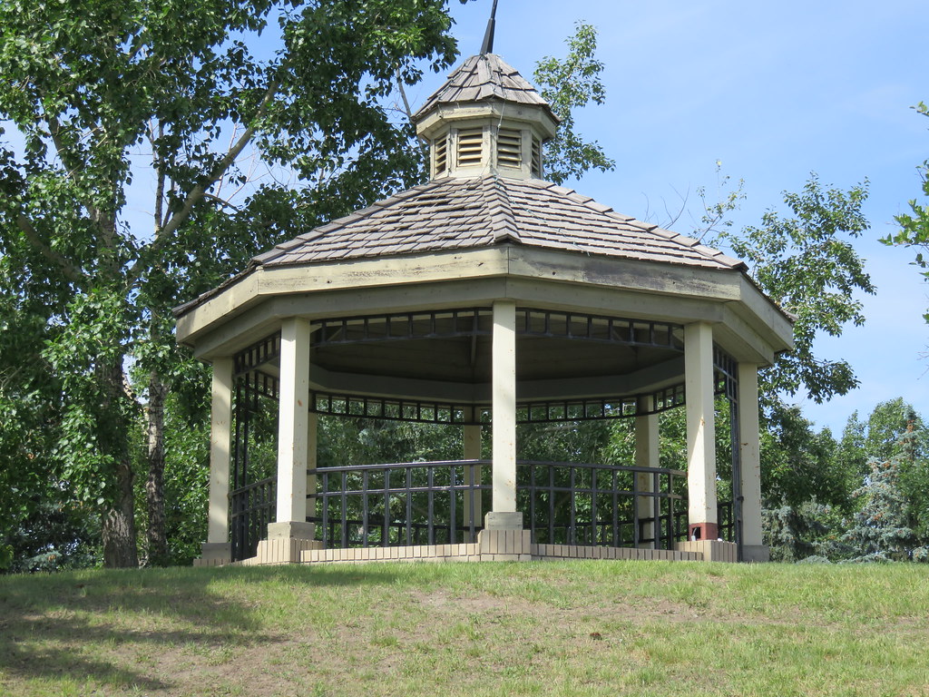 Day 472 Douglasdale Flickr