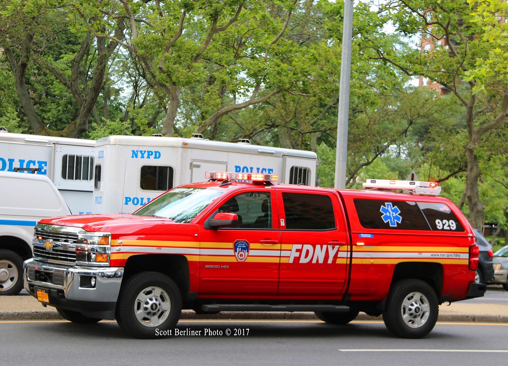 FDNY EMS CONDITIONS 43 929 Scott Berliner Flickr