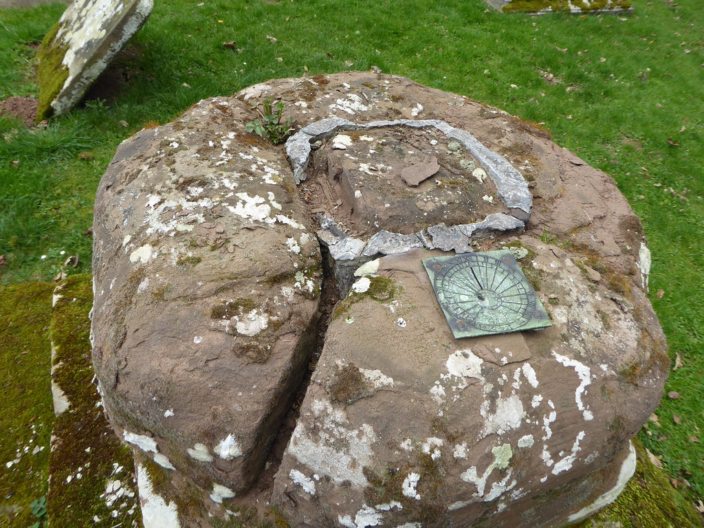 Sundial at St John the Baptist church, Weston Beggard, Her… Flickr