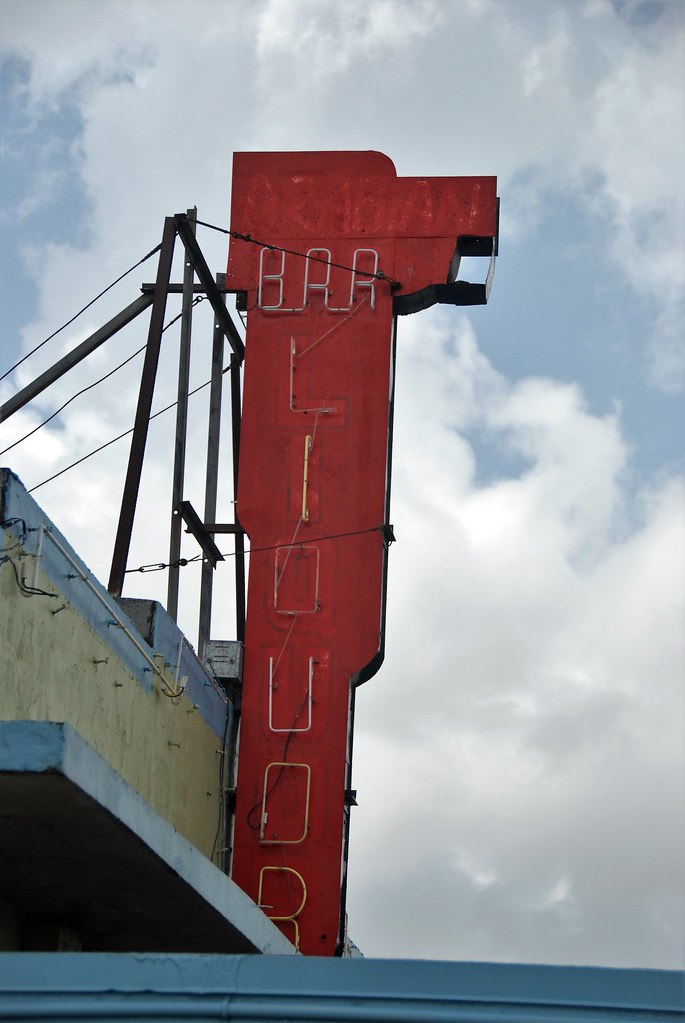Arabian Bar and Loquors store Still open in Opa Locka, Flo… Flickr