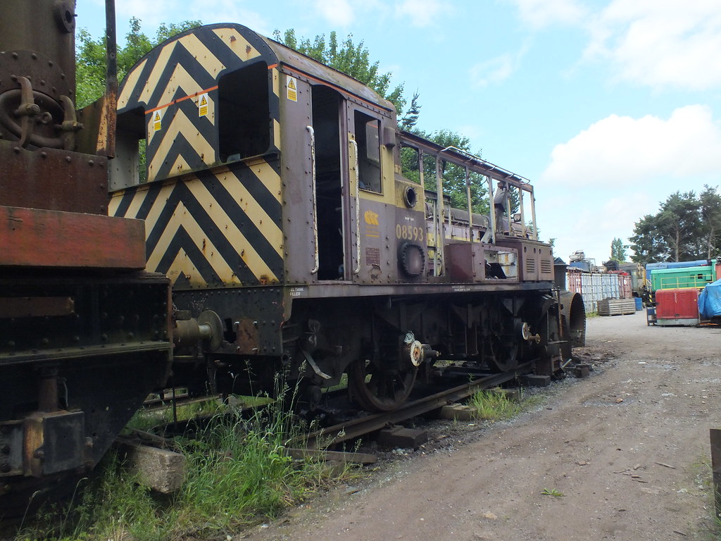 08593 08593 in Goodman's yard at Wishaw on 15th June 2017.… Flickr
