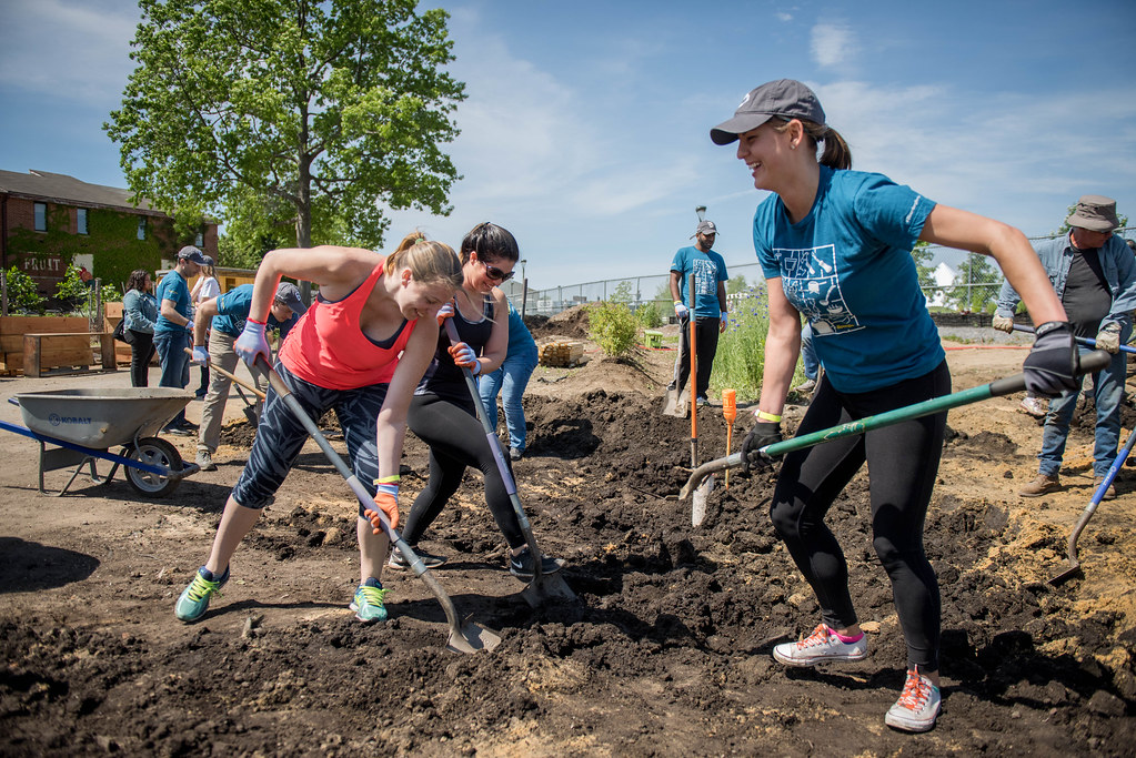 Bloomberg Square Mile 2023 New York New York: Bloomberg Square Mile Relay Day Of Service On Go… | Flickr