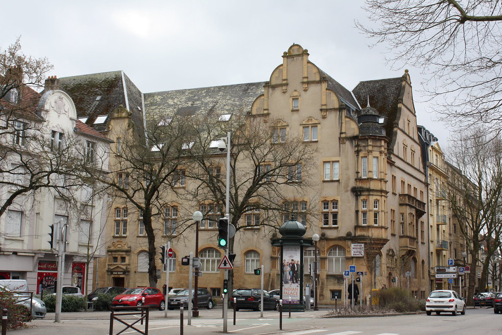 Metz Eckhaus an der Rue Mozart Helgoland01 Flickr