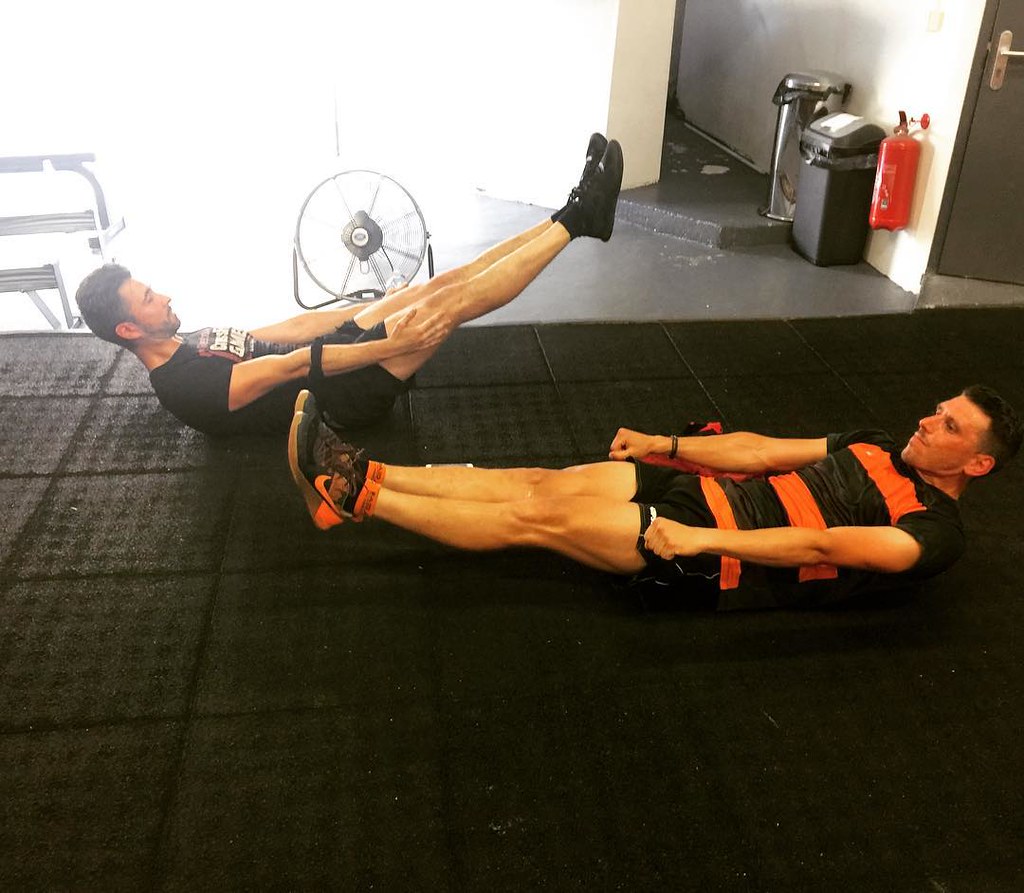 Hold the pose hollow Crossfit training hollowhold cro… Flickr