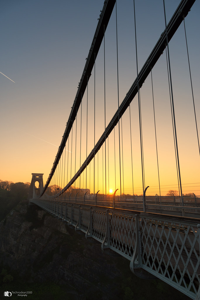 Cabot Tower, Brandon Hill Park, Park St, Bristol BS1 5RR, UK Sunrise