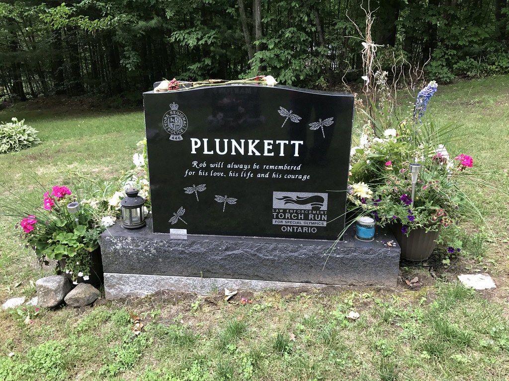 Robert Plunkett's Instagram, Twitter & Facebook on IDCrawl