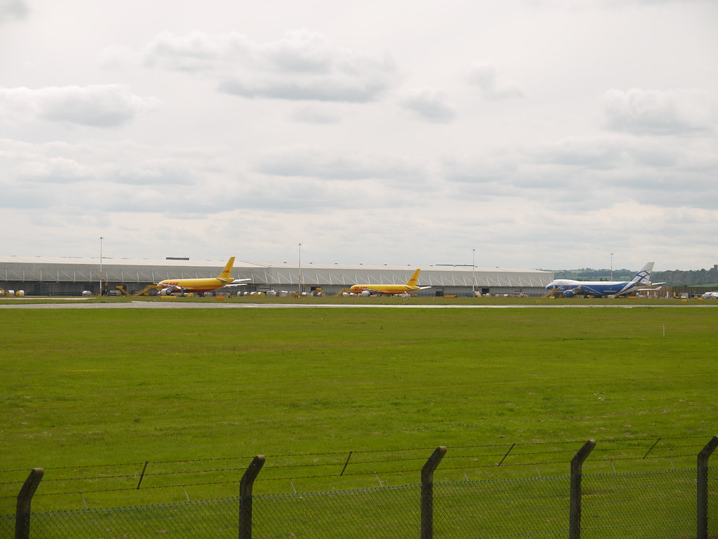 East Midlands Airport Cargo Terminal Seen at the western e… Flickr
