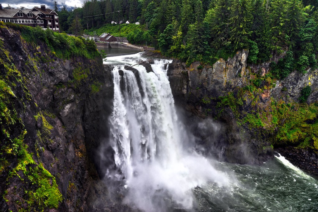 Twin Peaks Falling (HDR) Ever since I'd seen the first