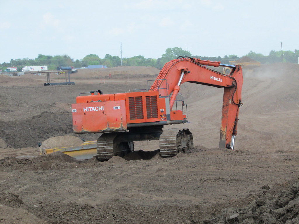 Hitachi ZX850 Burton Equipment Photography Flickr