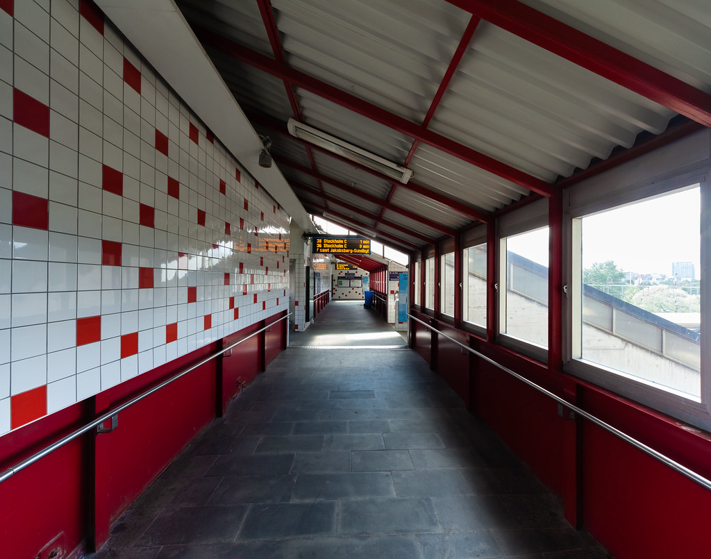 Karlberg Commuter Rail station Karlberg, Stockholm. This s… Flickr