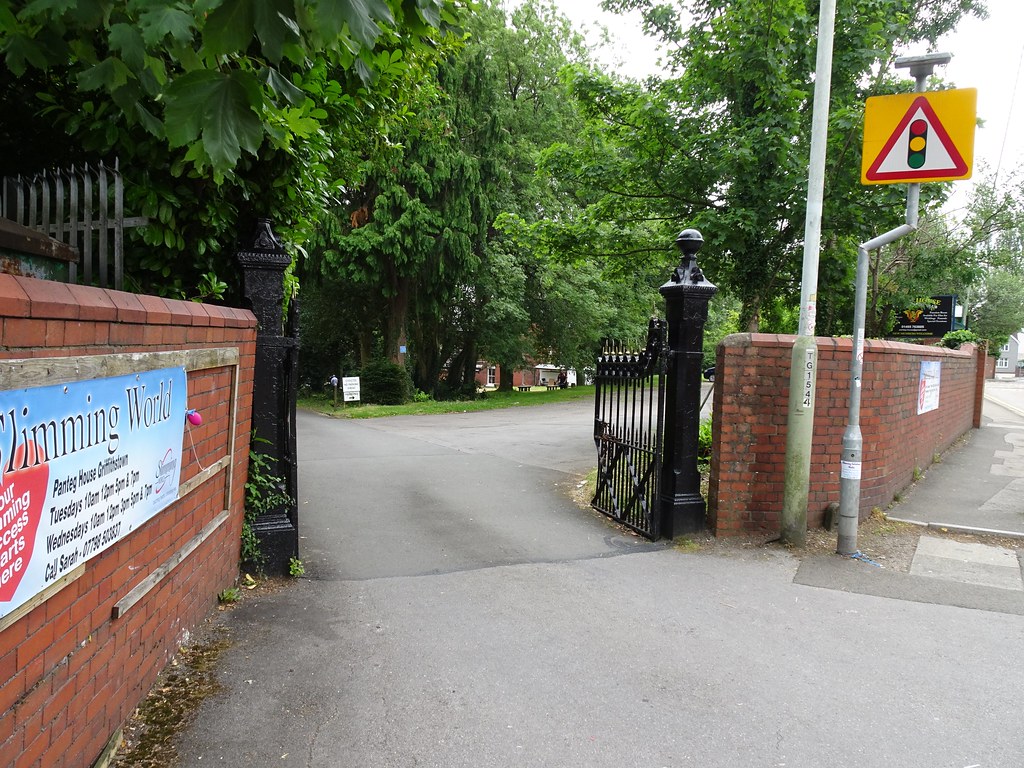 Panteg House, Greenhill Road, Griffithstown, Pontypool 7 J… Flickr