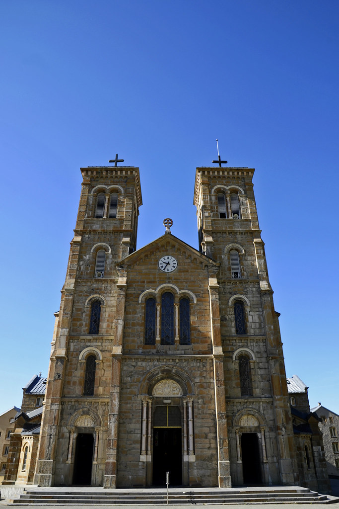 Facade of NotreDame de La Salette 2 Morning From the 1… Flickr