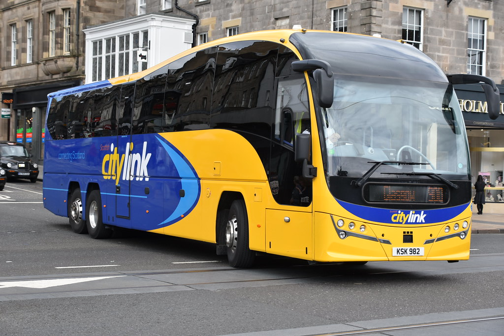 KSK982 Turning onto Princes Street is Parks of Hamilton Pl… Flickr