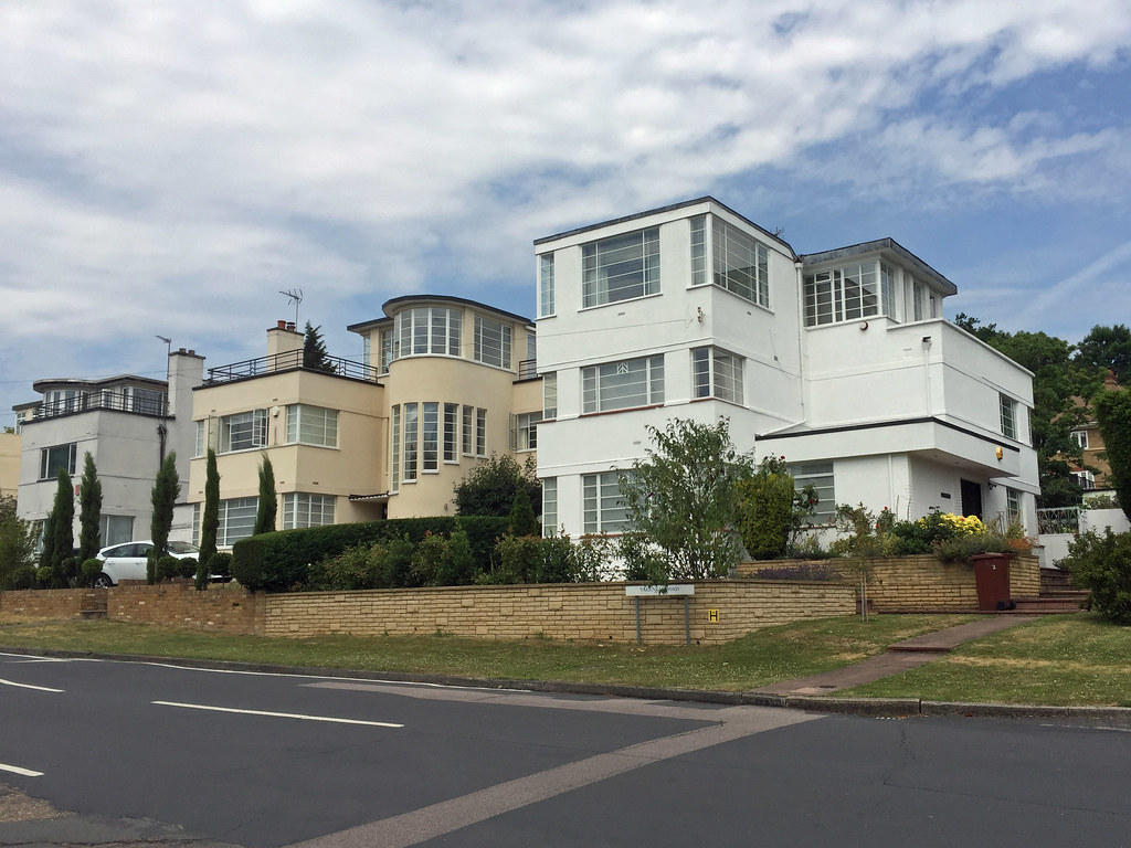 Valencia Road, Stanmore A Modernist estate immediately opp… Flickr