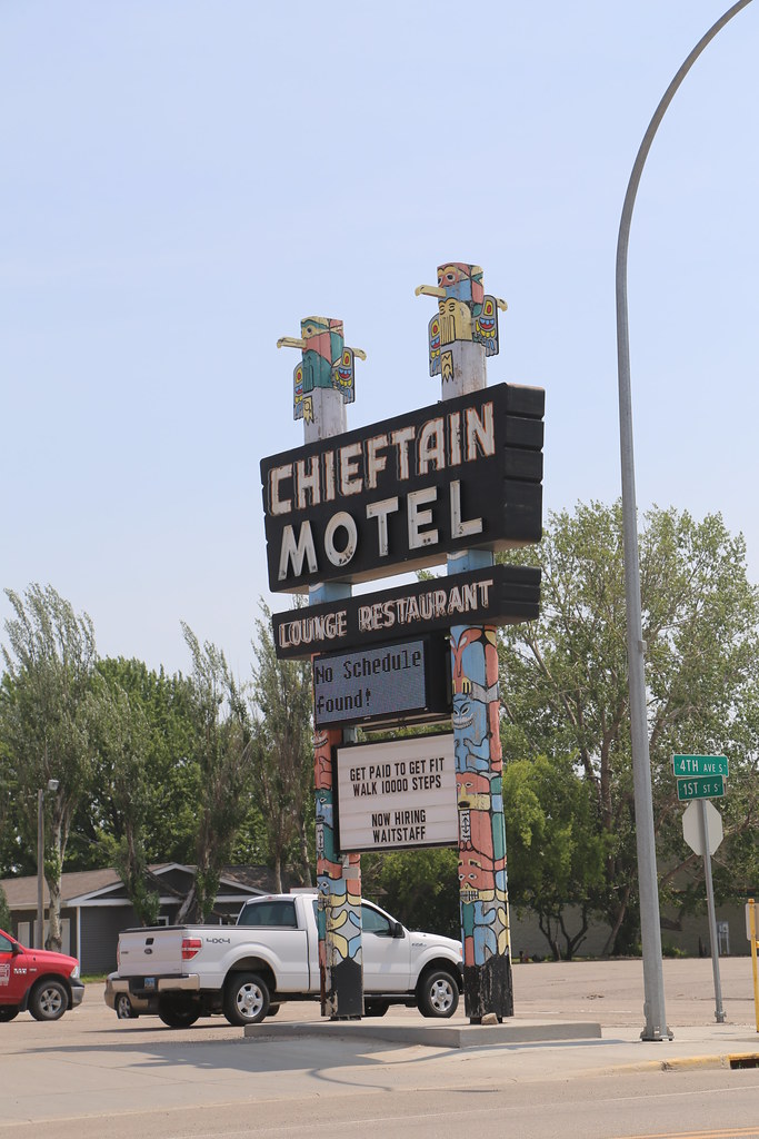Carrington North Dakota, Chieftain Motel, Foster County ND… Flickr
