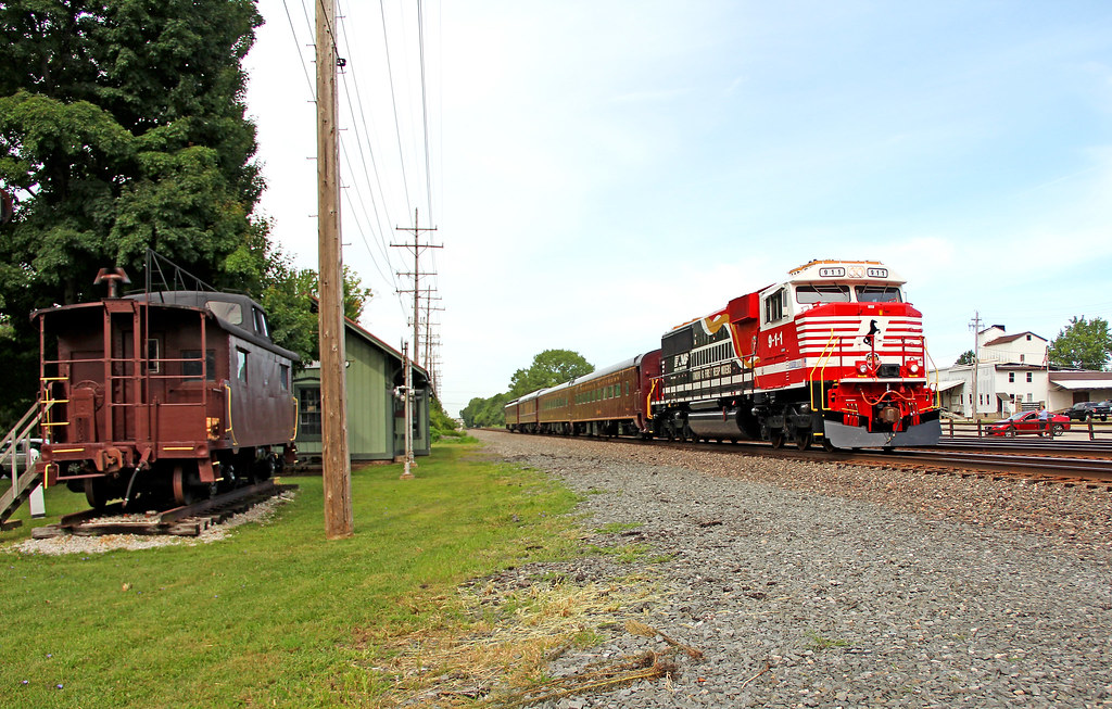 Elevation of Eastern Heights, Elyria, OH, USA Topographic Map