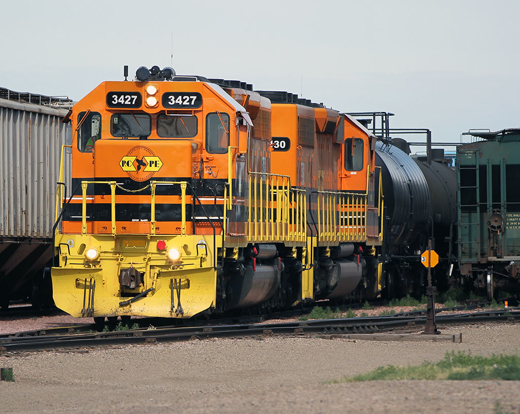RCPE 3427 Huron SD 62017 The day yard is yarding this Ea… Flickr