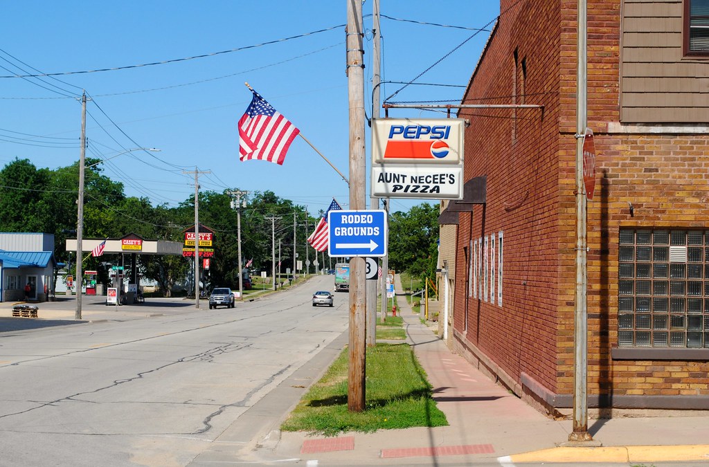 Aunt Neece's Pizza, Edgewood Iowa Cragin Spring Flickr
