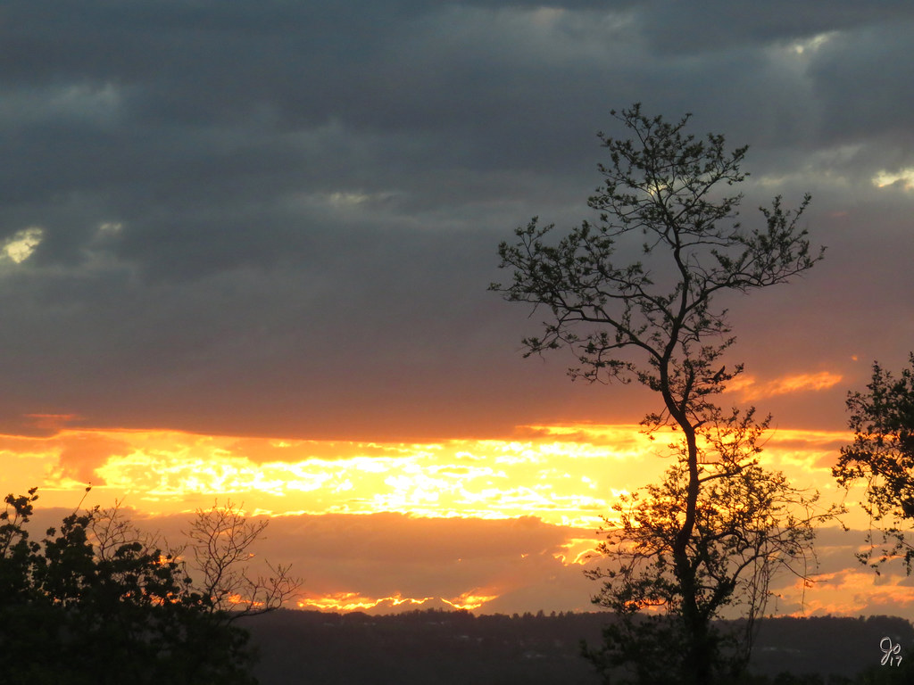 Mt Calvary Sunset Wheeling WV Sunset from Mt Calvary Cem… Flickr
