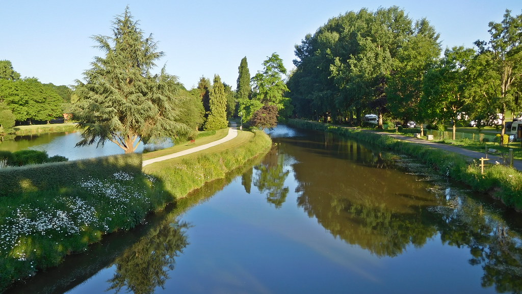 DSCN6821 L'Oust, Canal de Nantes à Brest, Rohan (Morbihan,… Flickr