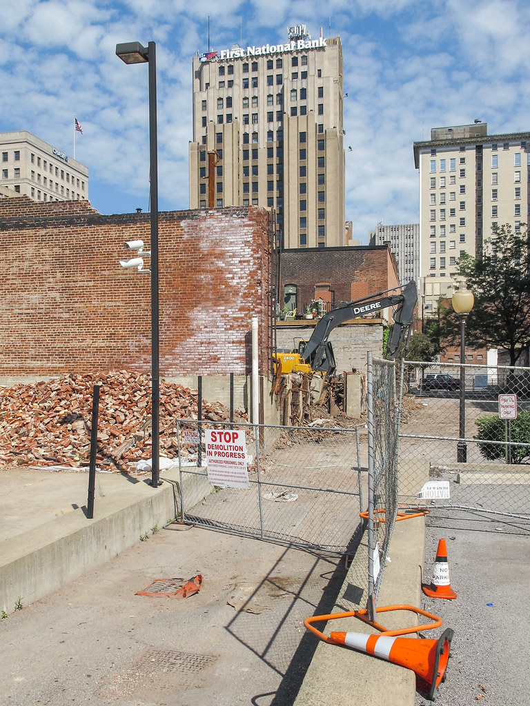 Elevation of Cottage Grove, Youngstown, OH, USA Topographic Map