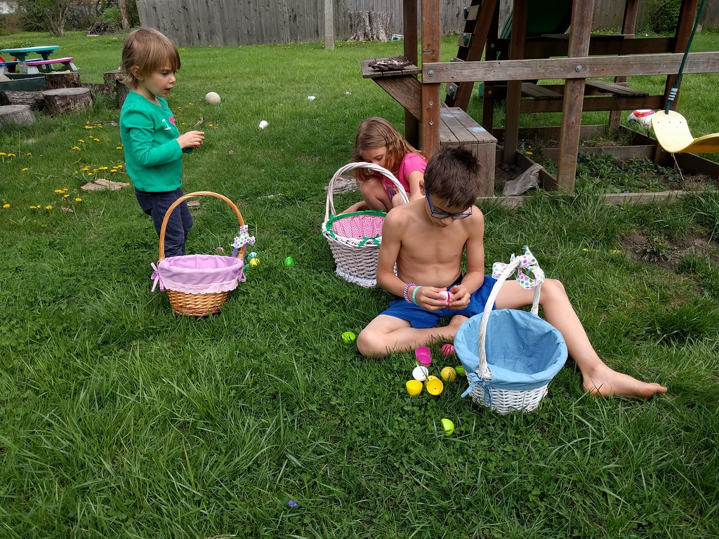 Easter 2017 The Columbus Ohio grandchildren are going thro… Flickr