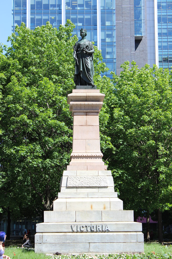 Queen Victoria Statue in Montreal, Qc Queen Victoria Statu… Flickr
