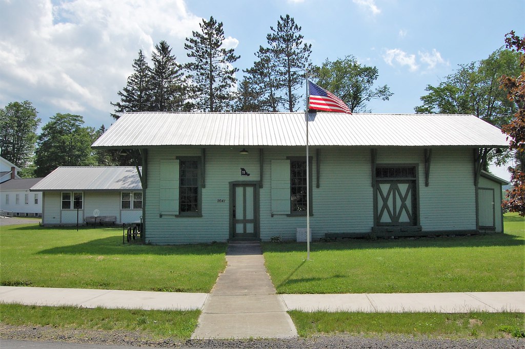 New Woodstock Train Station New Woodstock, NY Another vi… Flickr