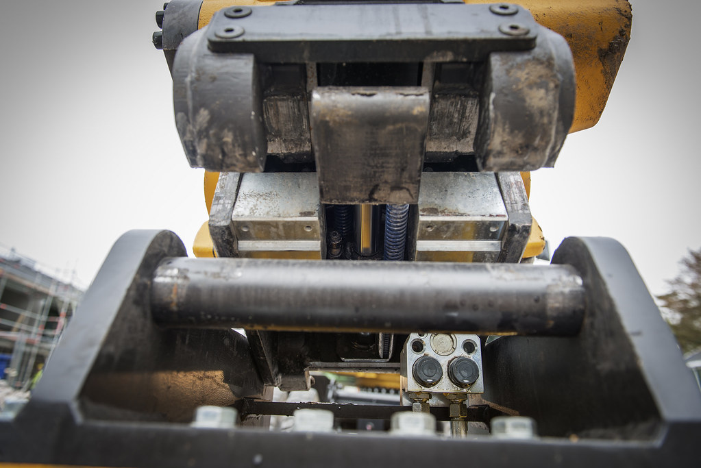 engcon Tiltrotator with EC-Oil | engcon quick coupler and EC… | Flickr