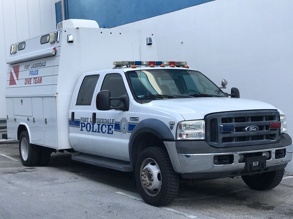 Fort Lauderdale Police Department Dive Truck a photo on Flickriver