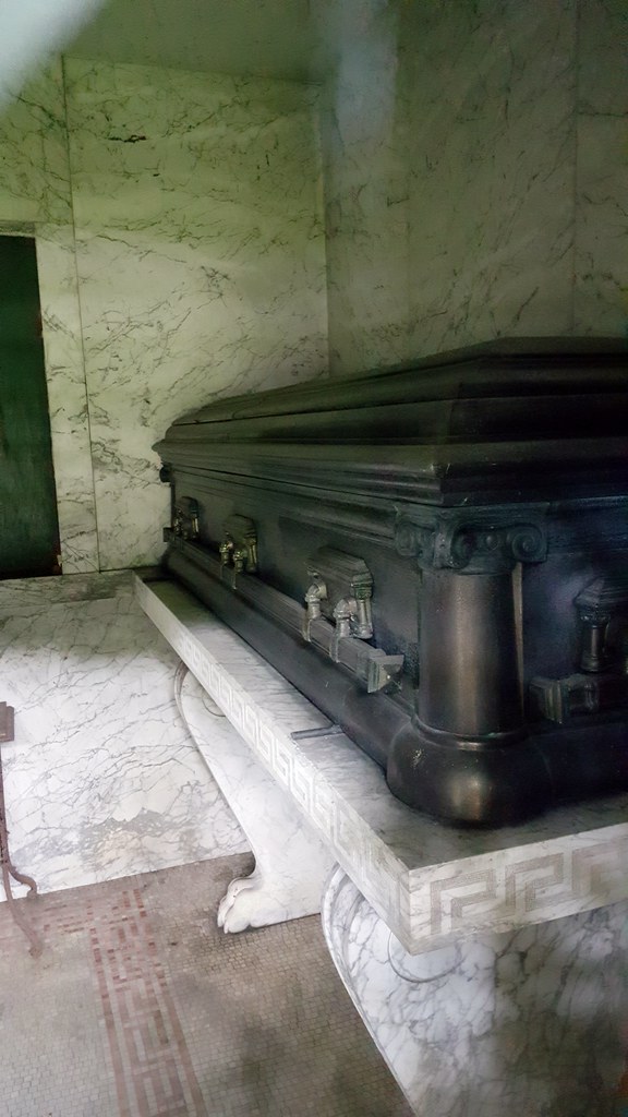 coffin 1 Langenau mausoleum Lake View Cemetery Bronze co… Flickr