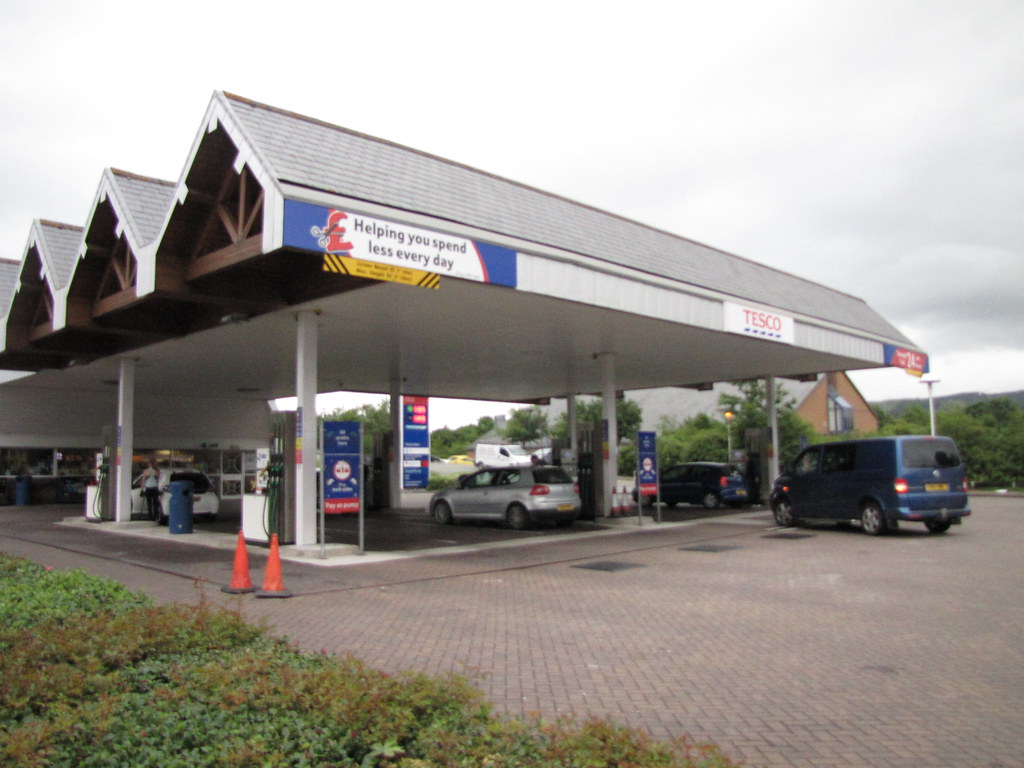 Tesco Llandudno Junction, Conwy 1 Interesting canopy for… Flickr