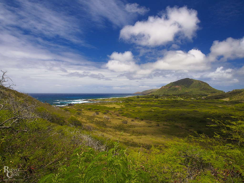 Oahu Skies The landscape of southeastern O'ahu, looking ba… Flickr