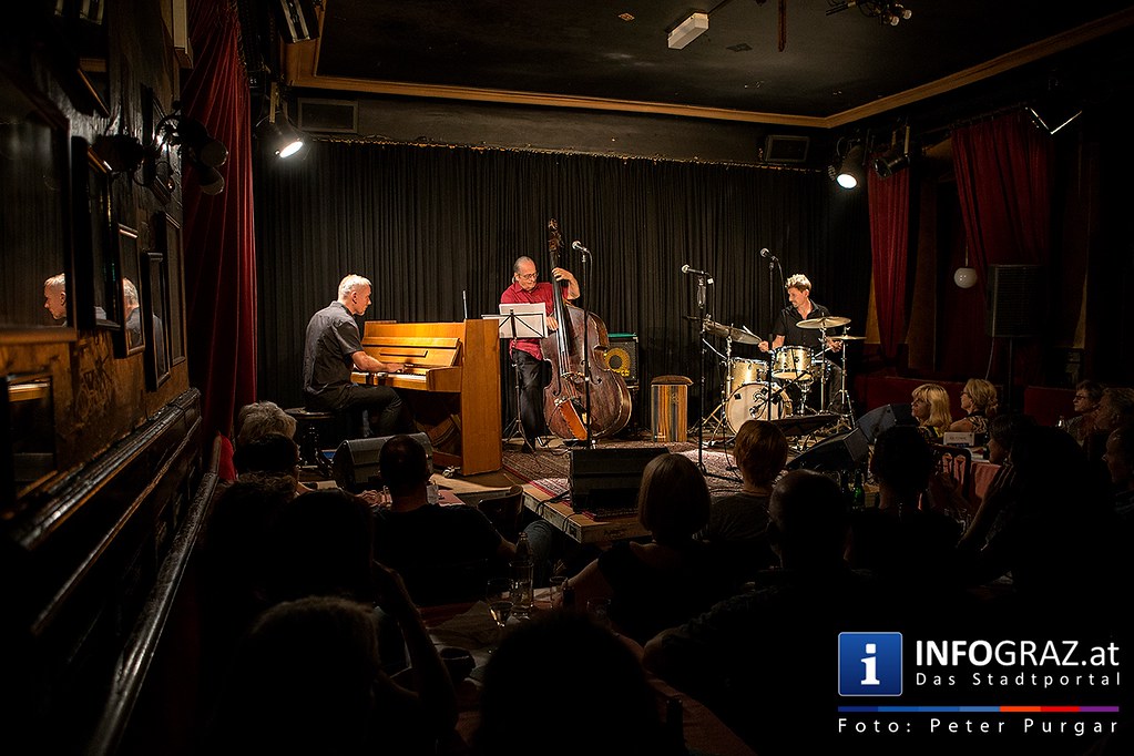 Theatercafé Graz D.I.V.A. on stage! 95 Fotos Theatercafé… Flickr