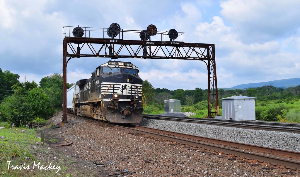 NS 052 at Tipton NS 062 at Tipton, PA (milepost PT225.2) Travis