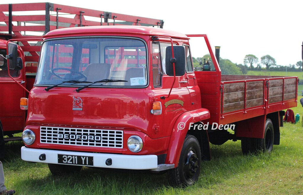 Mulligan Dismantlers & Salvage Ltd Bedford TK (3211YI). a photo on