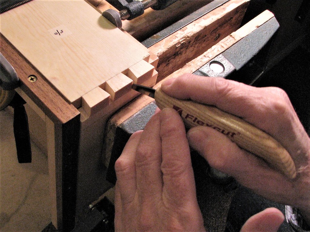 No. 11 "Dovetails by Hand or Jig" June, 2017 Newsletter Flickr