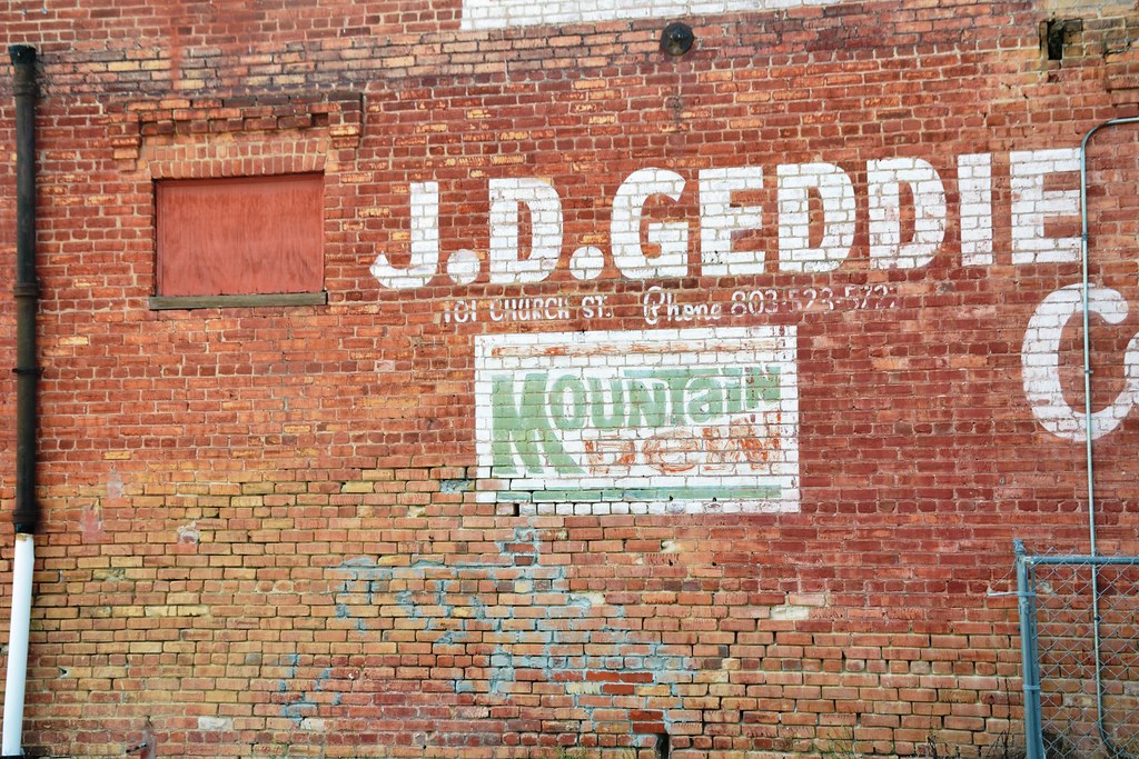 South Carolina, McColl, Mountain Dew Earl Leatherberry Flickr