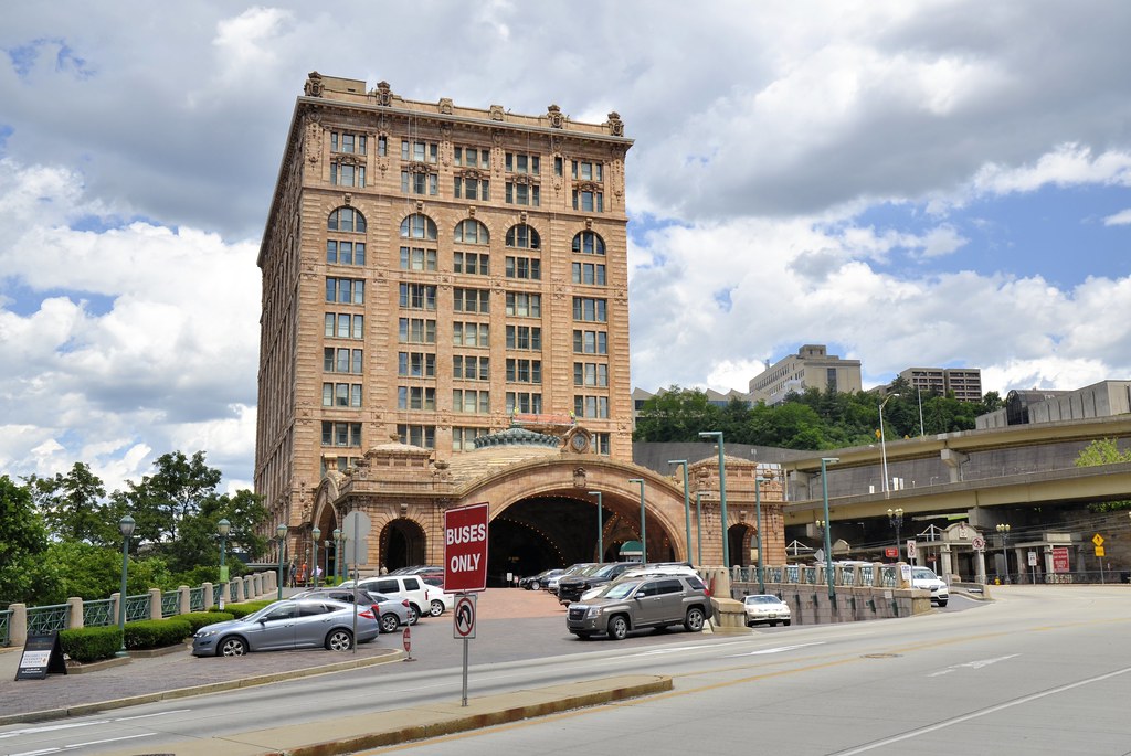 Pittsburgh Union Station Now predominantly a luxury apartm… Flickr