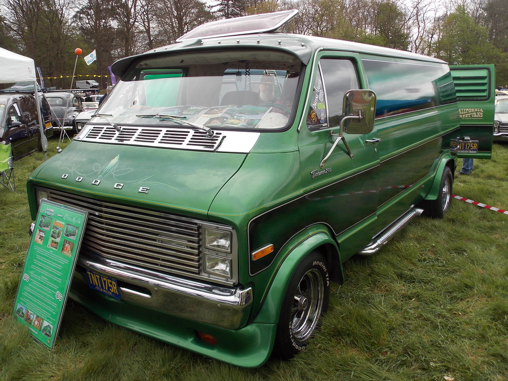 1977 Dodge Tradesman 200 custom van 'Green Machine' Flickr