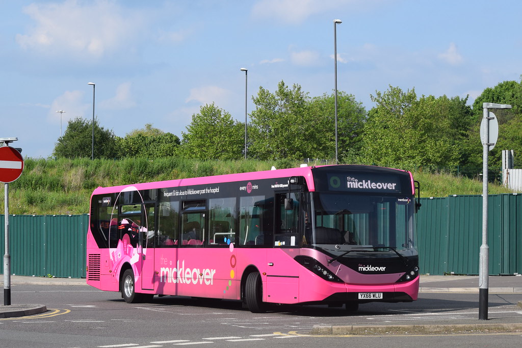 Trent YX66WLU Trent Barton Enviro 200MMC YX66WLU 107 is se… Flickr