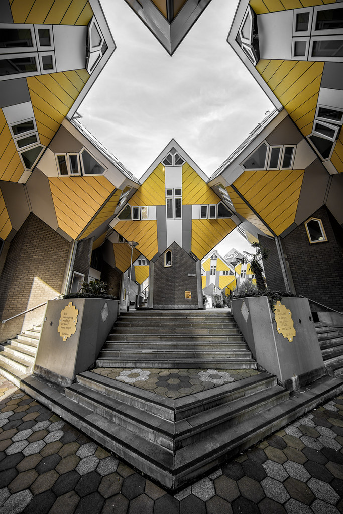 Rotterdam Kubuswoningen The cube houses in Rotterdam are 3… Flickr