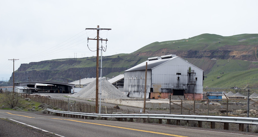 John Day Columbia Aluminum (0419) Adjacent to John Day Da… Flickr