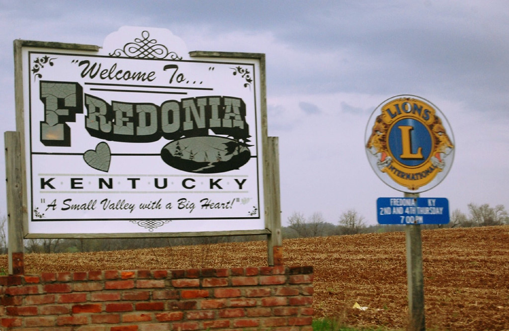 To Fredonia sign Fredonia, Kentucky... Midnight