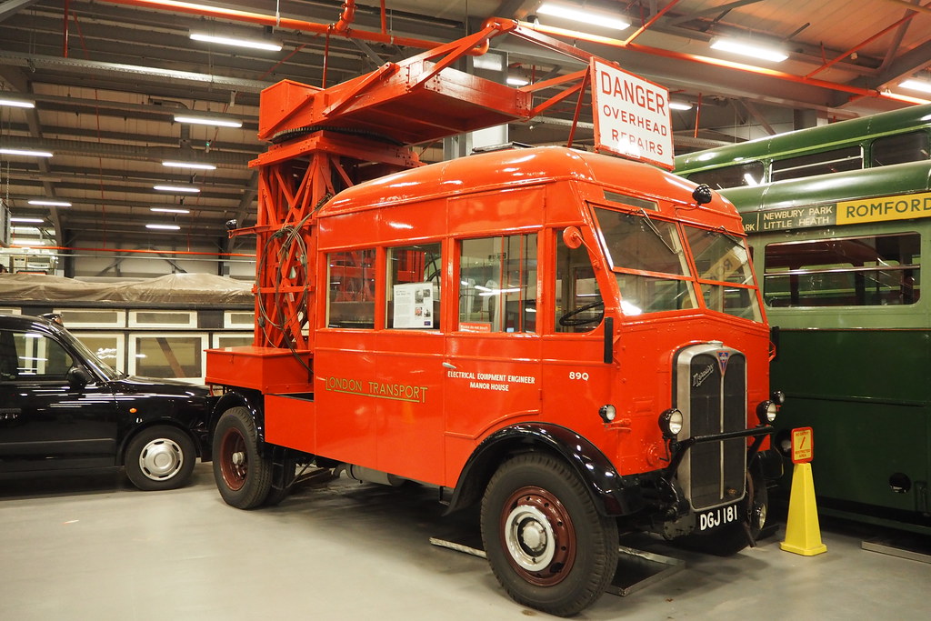 89Q, Acton AEC Mercury Tower Wagon service vehicle, number… Flickr